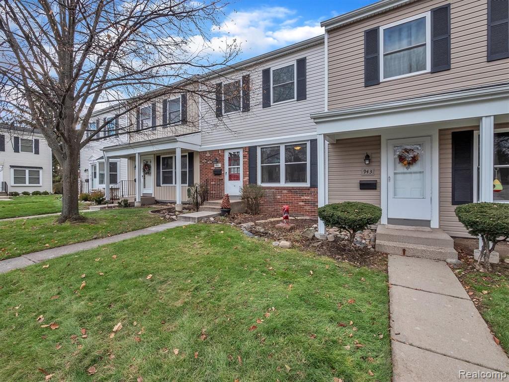 941 Medford Court Rochester Hills, MI 48307 - Photo 3 of 32