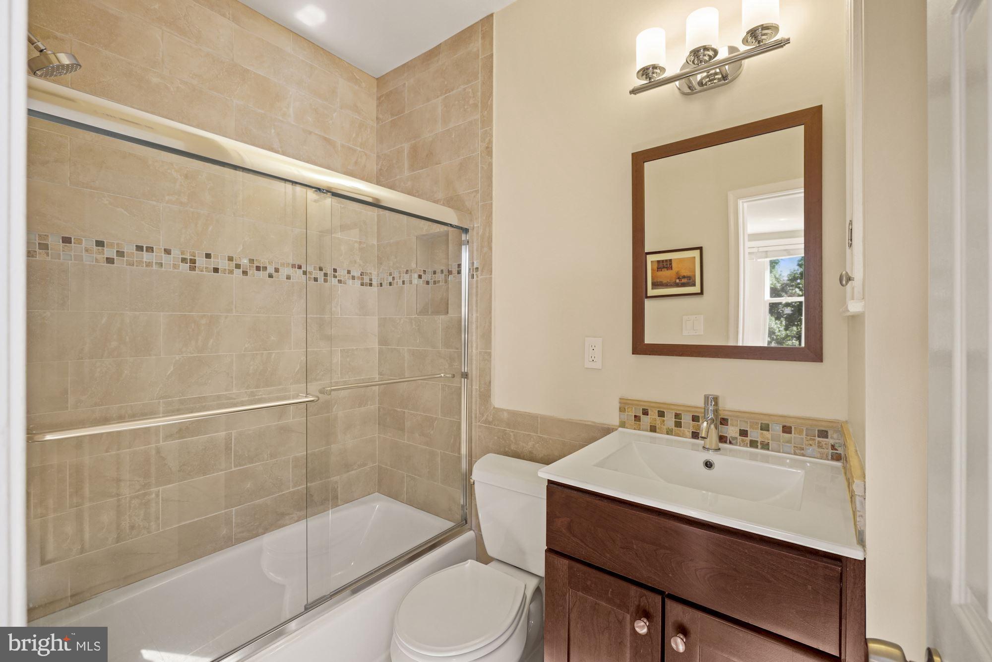 314 A Street Northeast Washington, DC 20002 - Photo 25 of 40 Second Bathroom En Suite