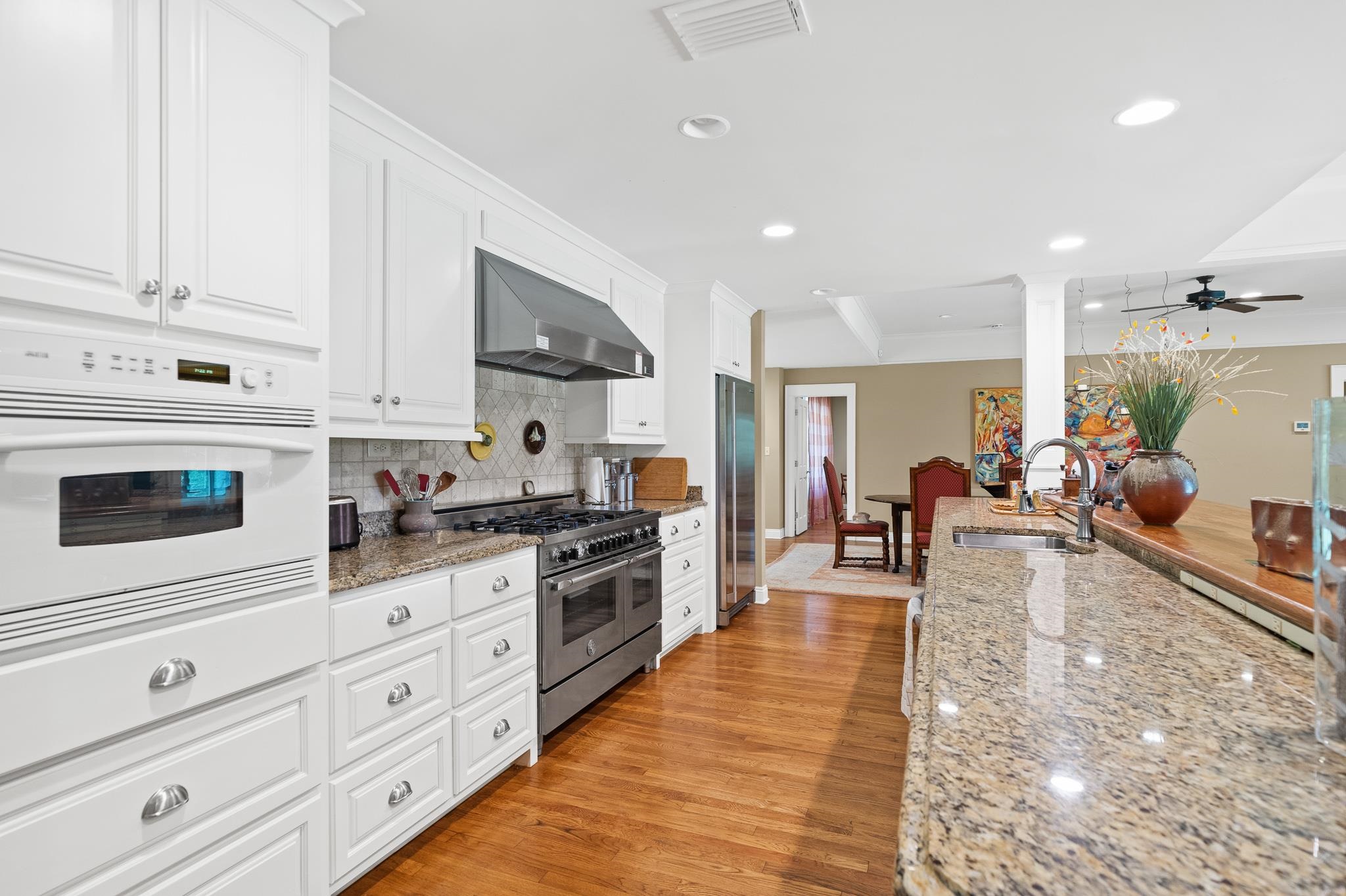 420 White Avenue Fairhope, AL 36532 - Photo 8 of 37 Kitchen