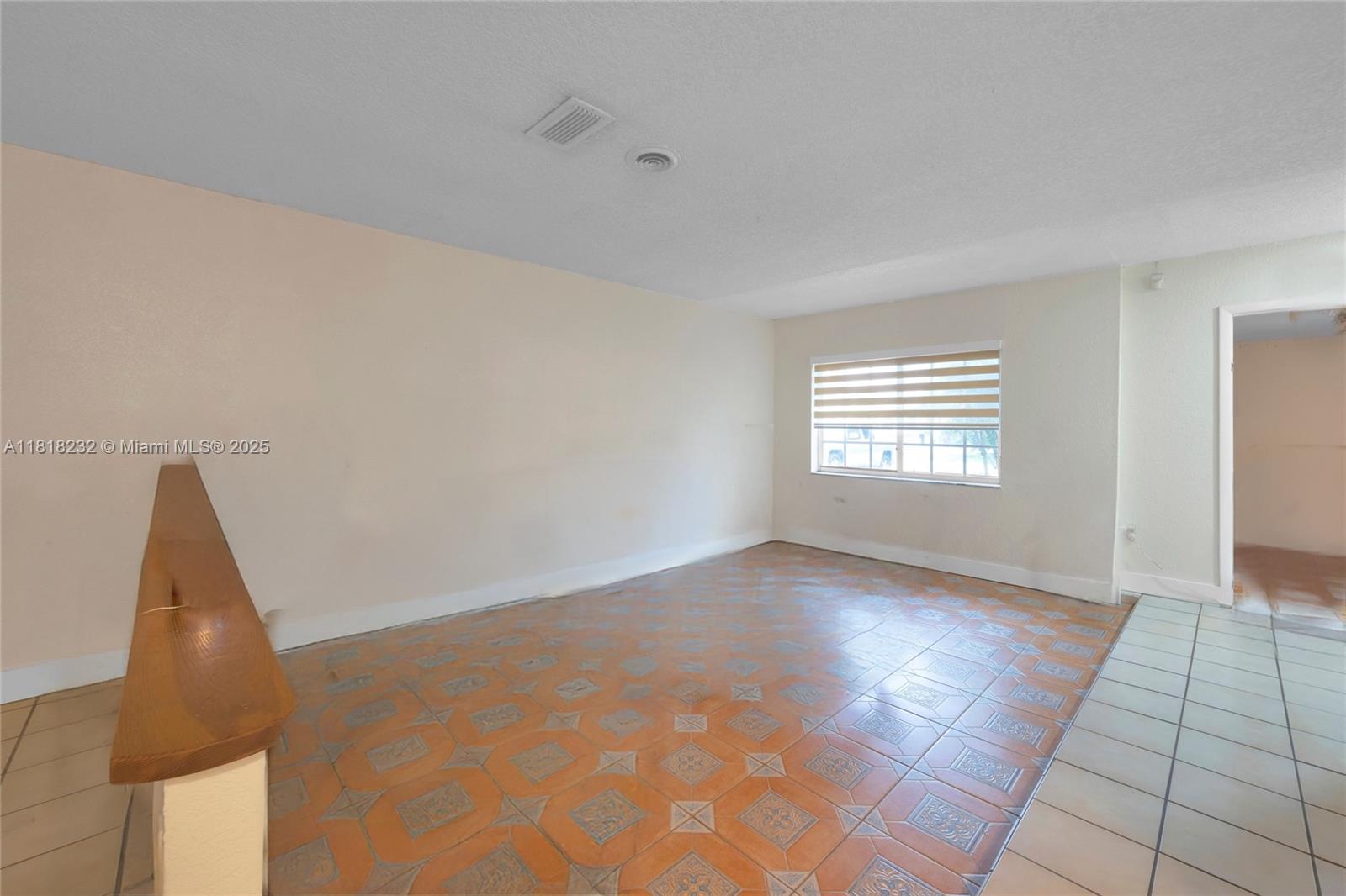 7517 North Augusta Drive Hialeah, FL 33015 - Photo 6 of 22