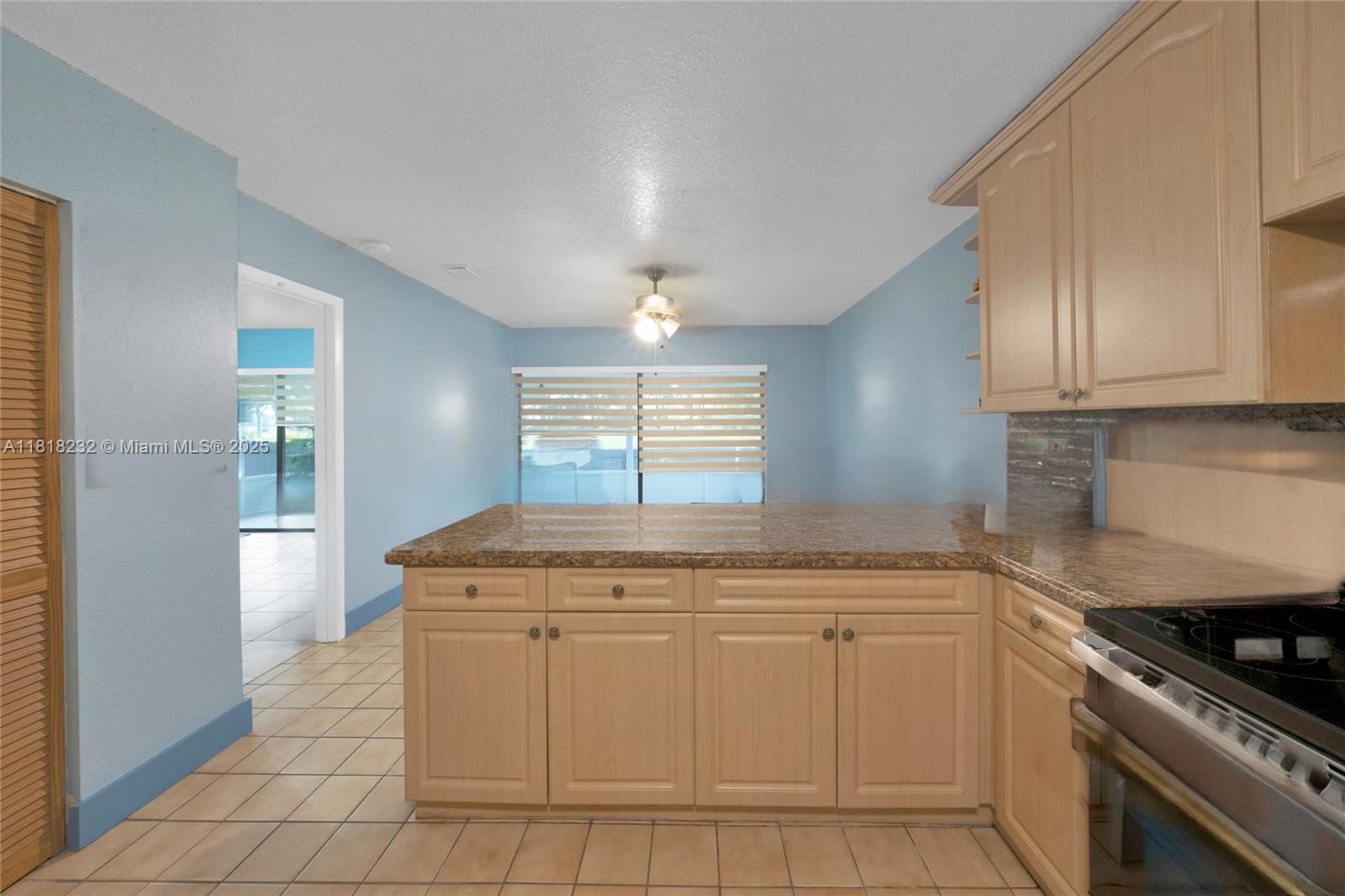 7517 North Augusta Drive Hialeah, FL 33015 - Photo 10 of 22