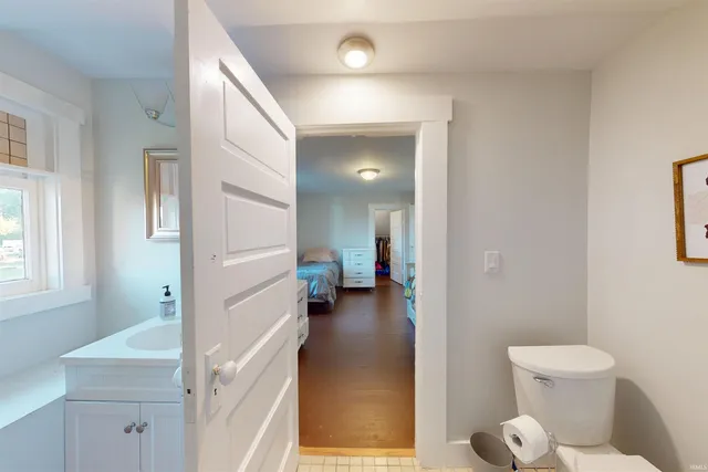 $214,900 | 218 Greenberry Street, Sweetser, IN 46952