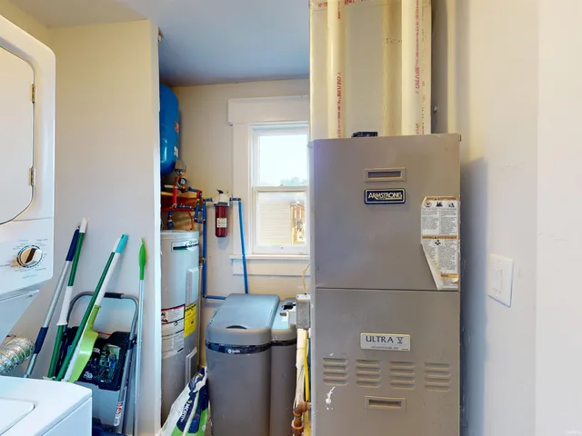 $214,900 | 218 Greenberry Street, Sweetser, IN 46952