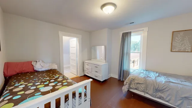 $214,900 | 218 Greenberry Street, Sweetser, IN 46952