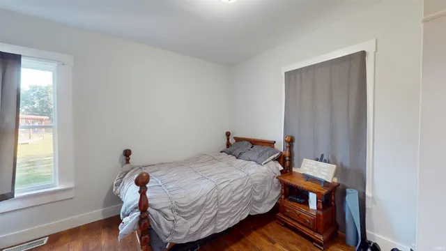 $214,900 | 218 Greenberry Street, Sweetser, IN 46952