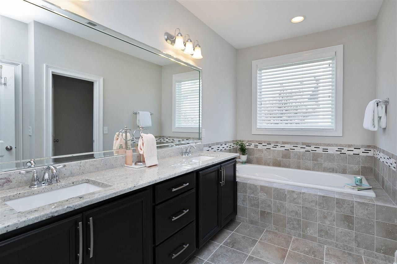 637 Fallon Grove Way Raleigh, NC 27608 - Photo 19 of 30 Photo 19