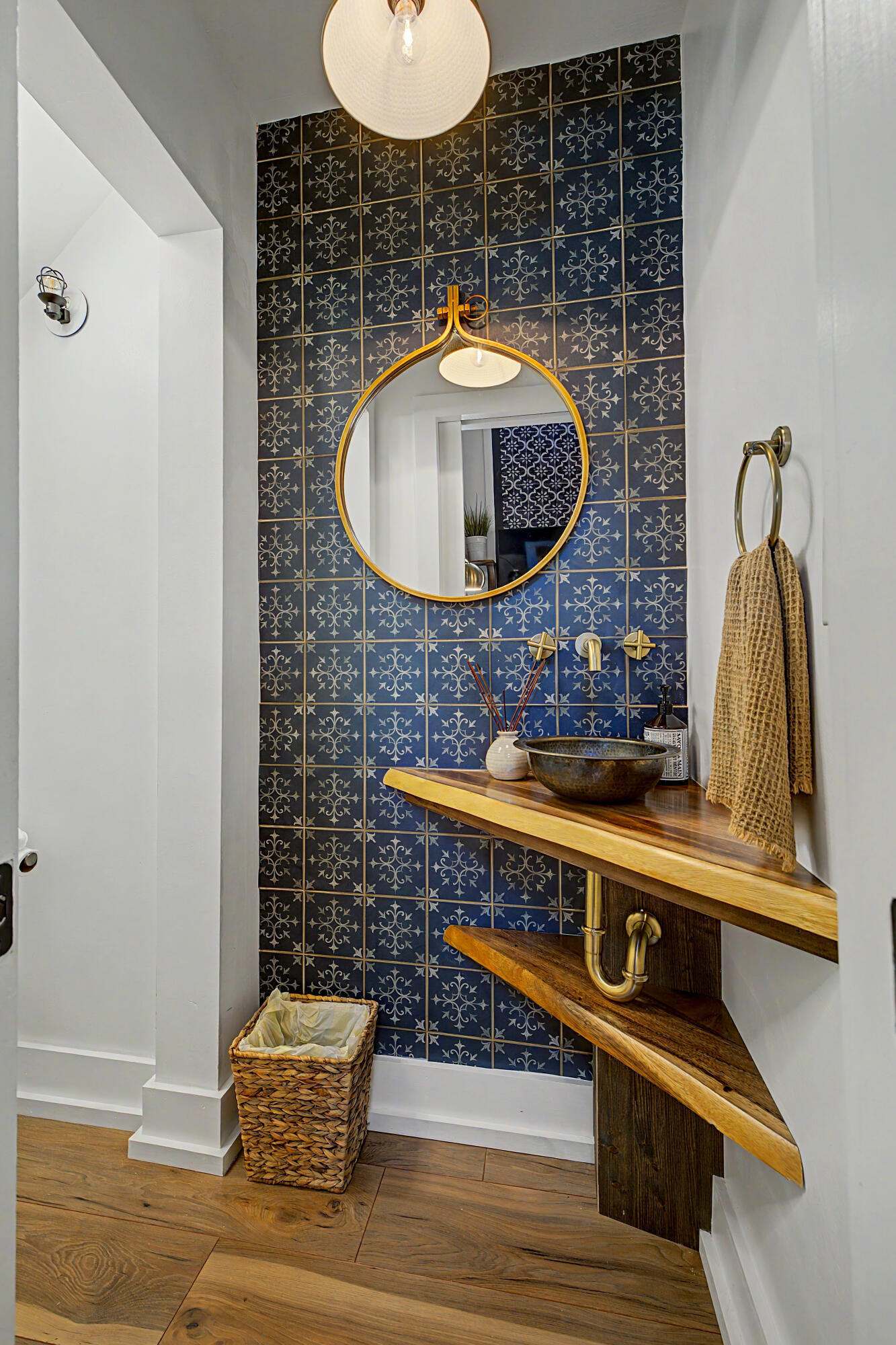 1089 Pearson Road Milton, FL 32583 - Photo 16 of 77 Wash Area
