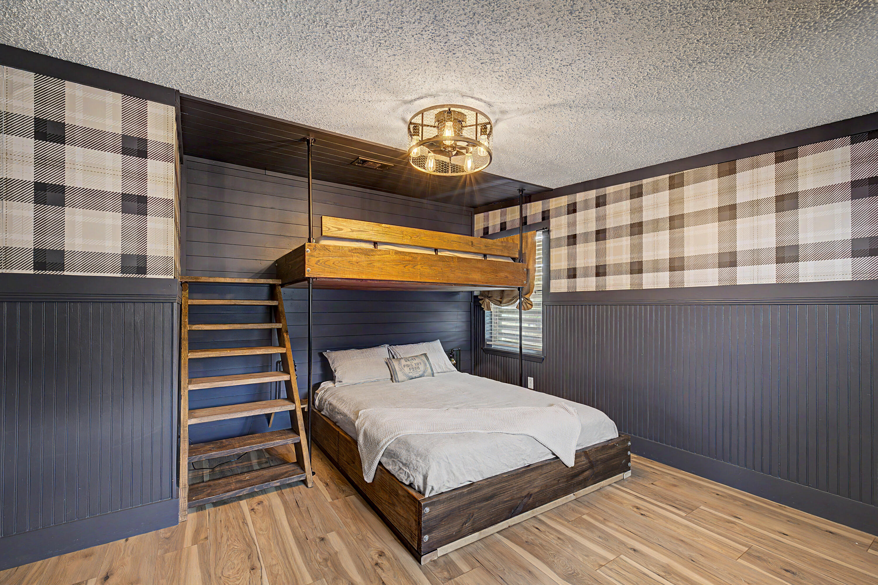 1089 Pearson Road Milton, FL 32583 - Photo 30 of 77 Bedroom