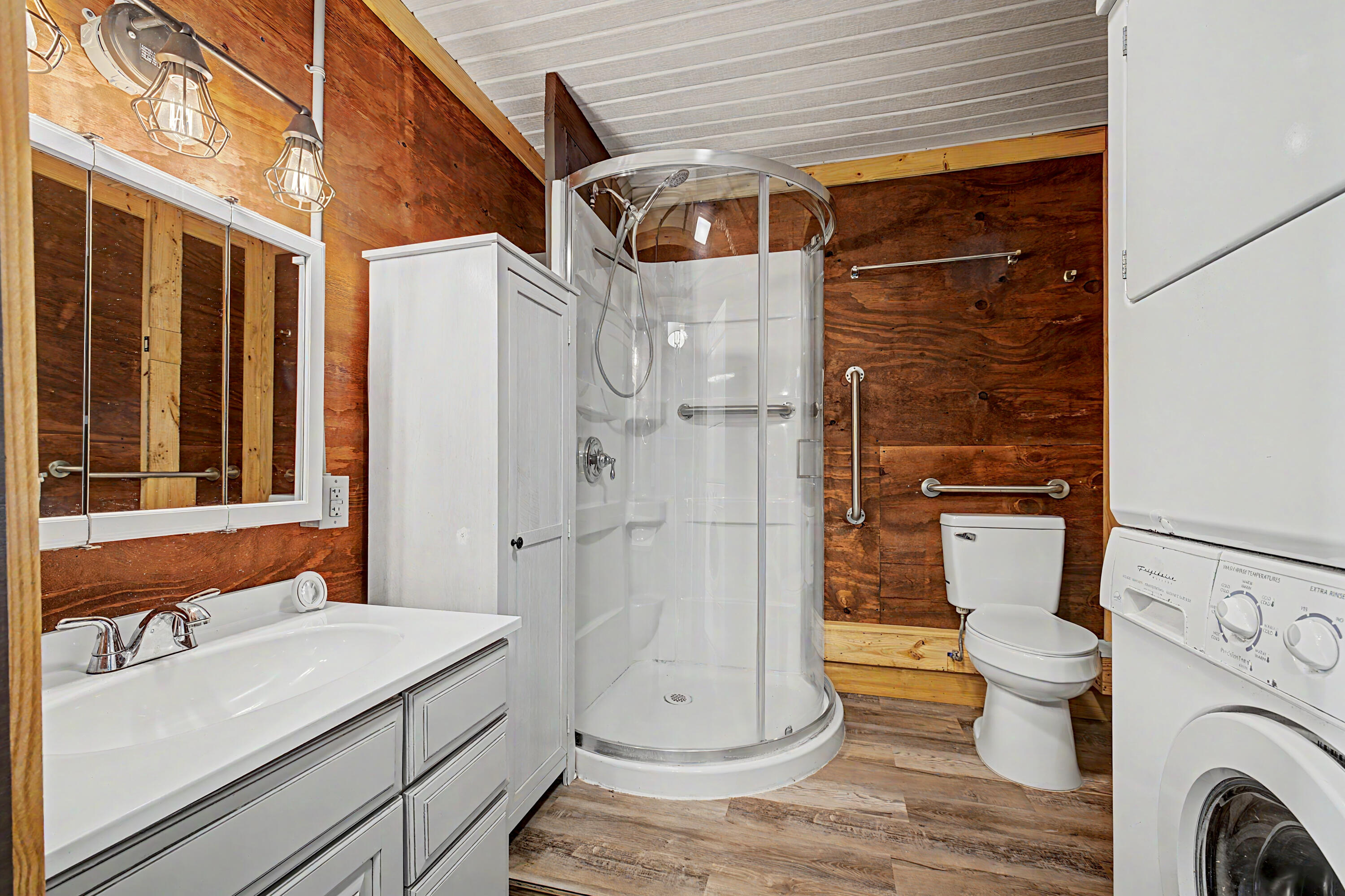 1089 Pearson Road Milton, FL 32583 - Photo 40 of 77 Full bath