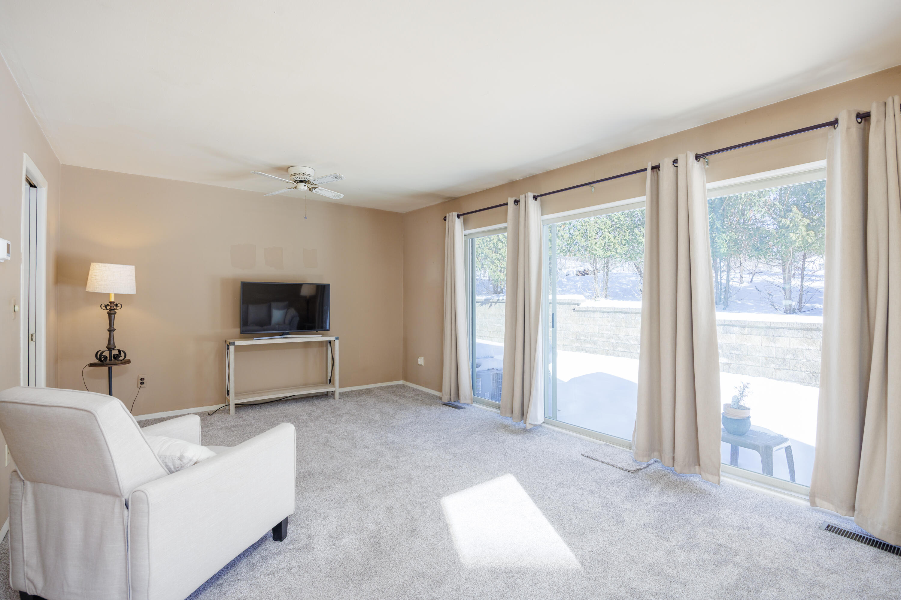 1472 Oakbrook E Drive Rochester Hills, MI 48307 - Photo 11 of 26 1472 Oakbrook East-11