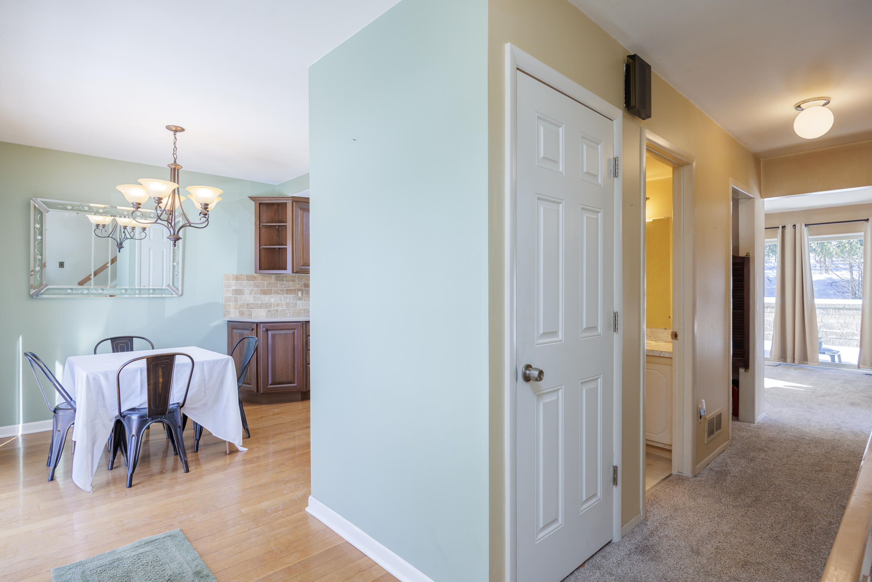 1472 Oakbrook E Drive Rochester Hills, MI 48307 - Photo 3 of 26 1472 Oakbrook East-3