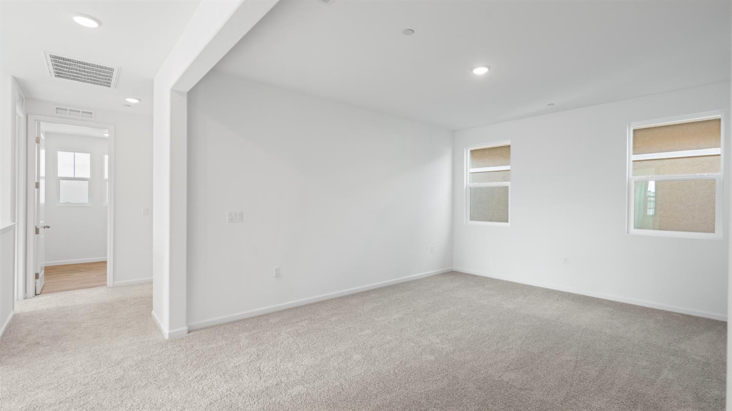 4261 Paisleyshire Way Rancho Cordova, CA 95742 - Photo 23 of 42 an empty room with windows and closet