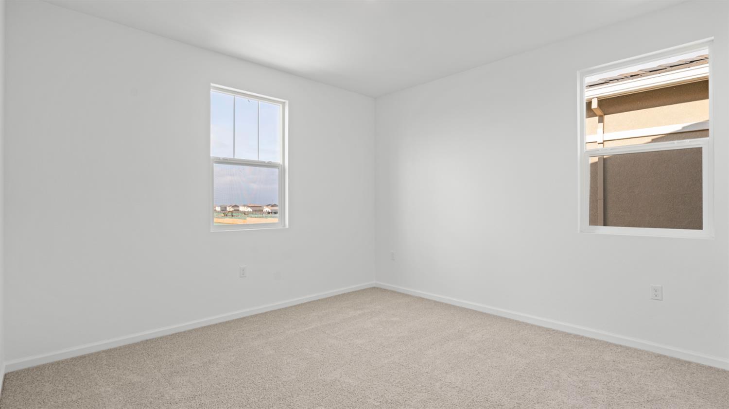 4261 Paisleyshire Way Rancho Cordova, CA 95742 - Photo 28 of 42 an empty room with a window