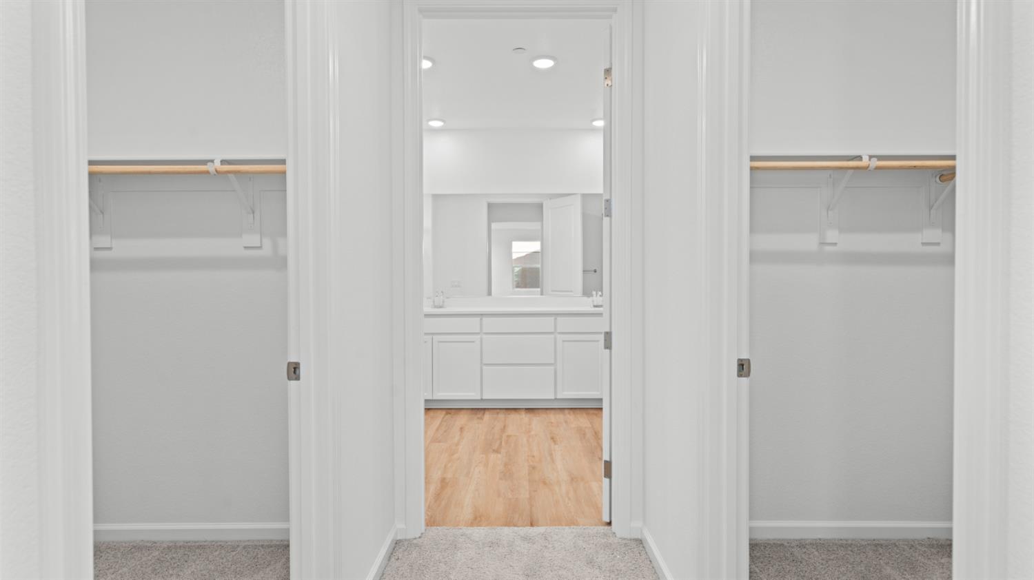 4261 Paisleyshire Way Rancho Cordova, CA 95742 - Photo 36 of 42 a view of front door