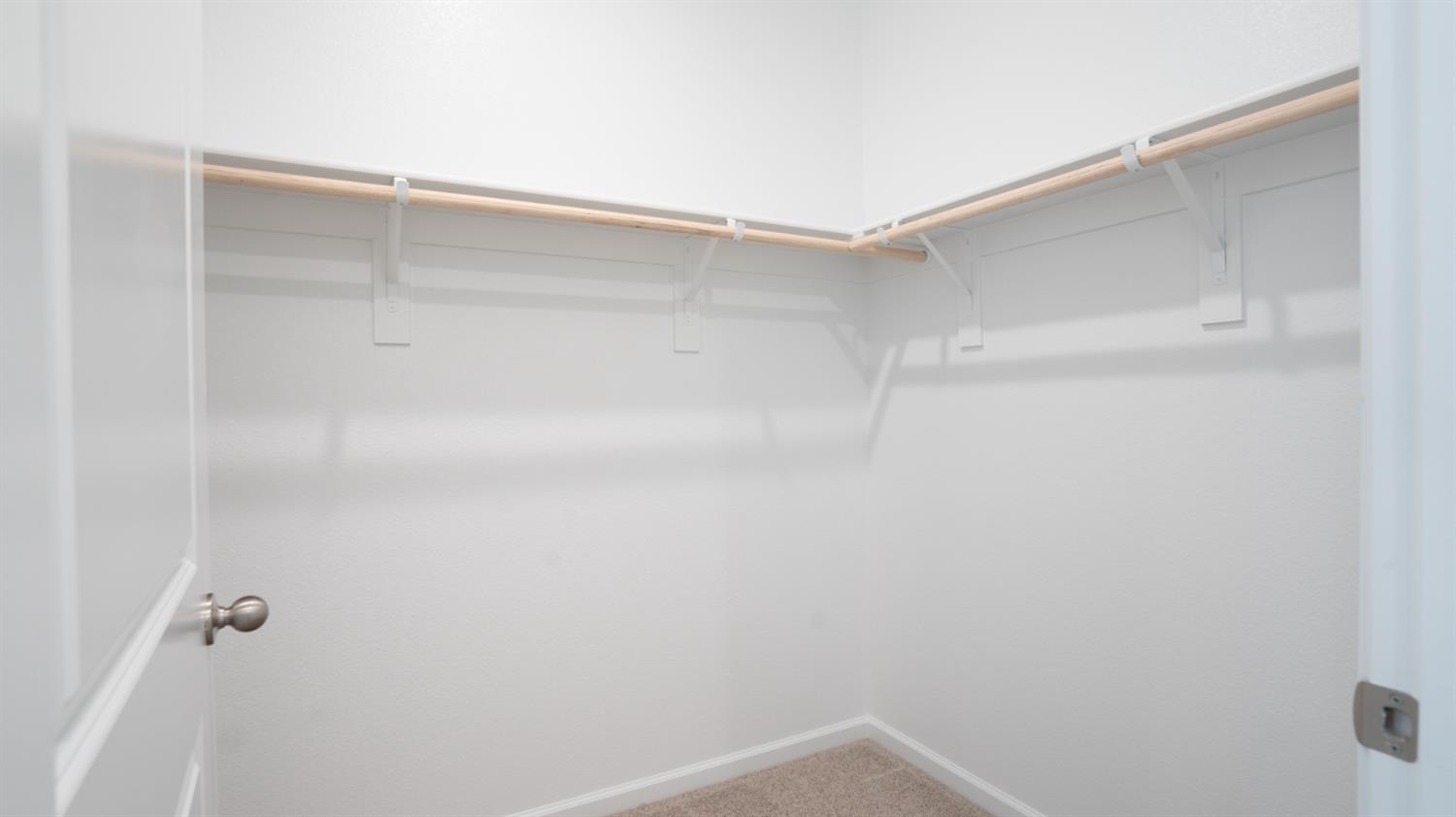 4261 Paisleyshire Way Rancho Cordova, CA 95742 - Photo 38 of 42 a view of small space