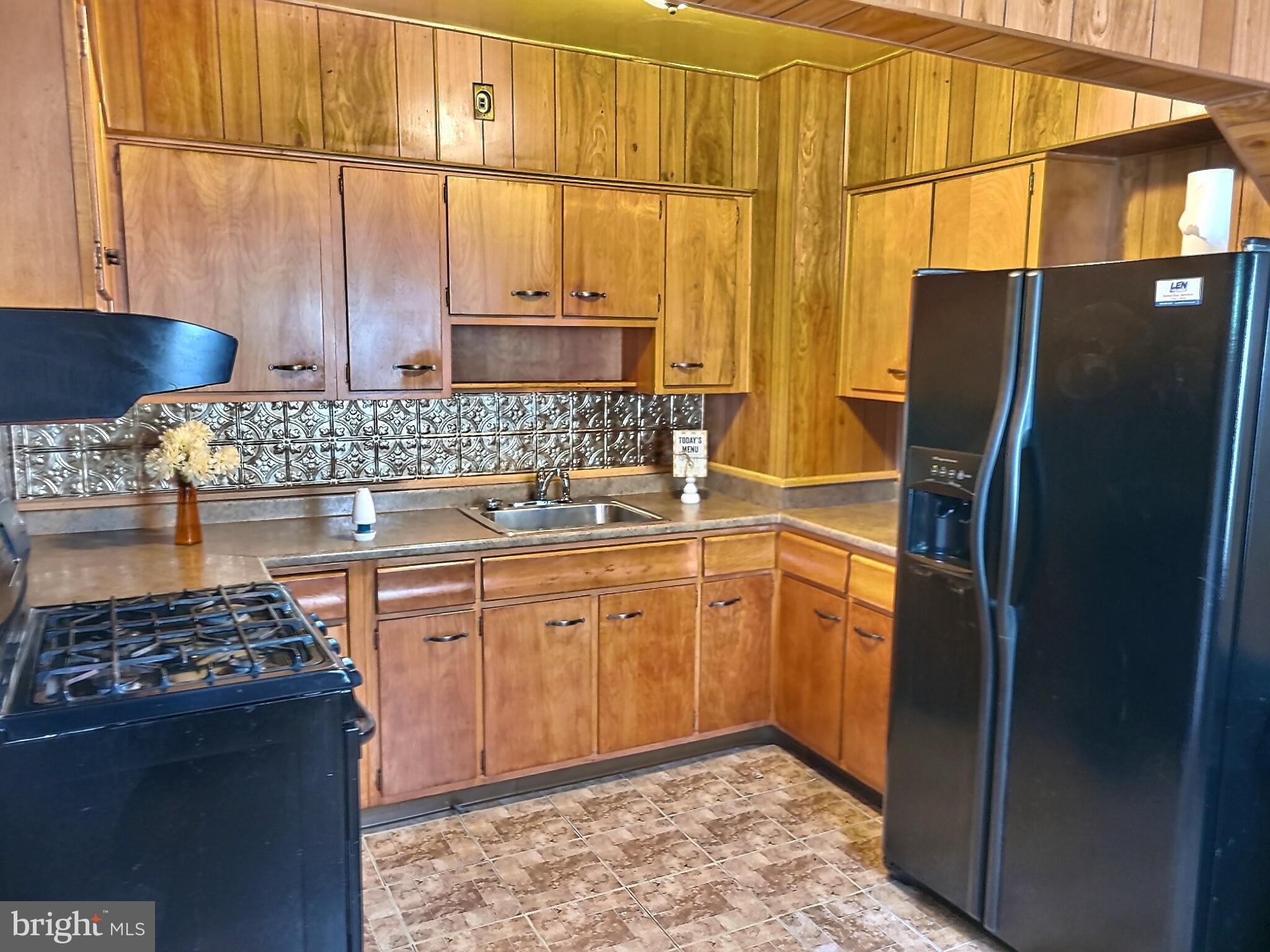 2901 Forest Glen Road Baltimore, MD 21216 - Photo 18 of 32 Gallery Image 18