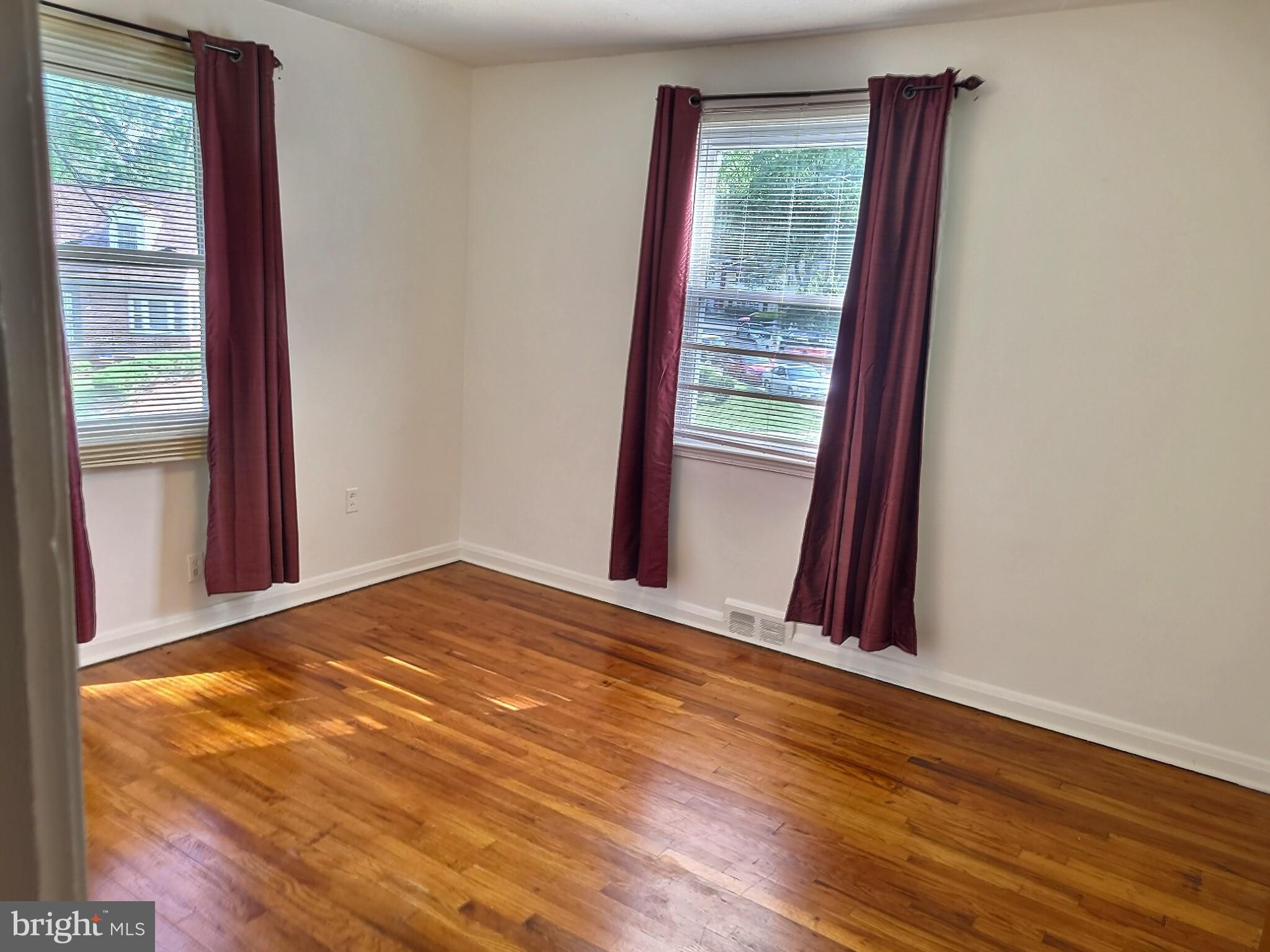 2901 Forest Glen Road Baltimore, MD 21216 - Photo 7 of 32 Gallery Image 7