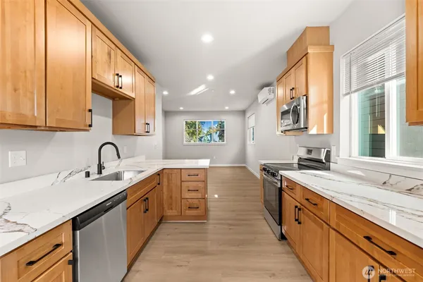 $1,600,000 | 304 118th Street South, Unit 4, Tacoma, WA 98444