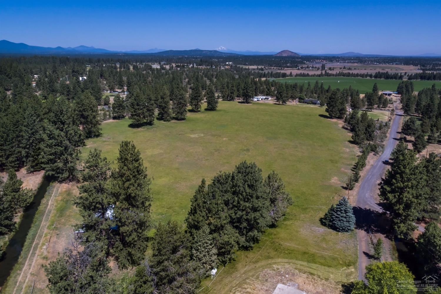 60305 Nighthawk Road Bend, OR 97702 - Photo 14 of 15 Gallery Image 14