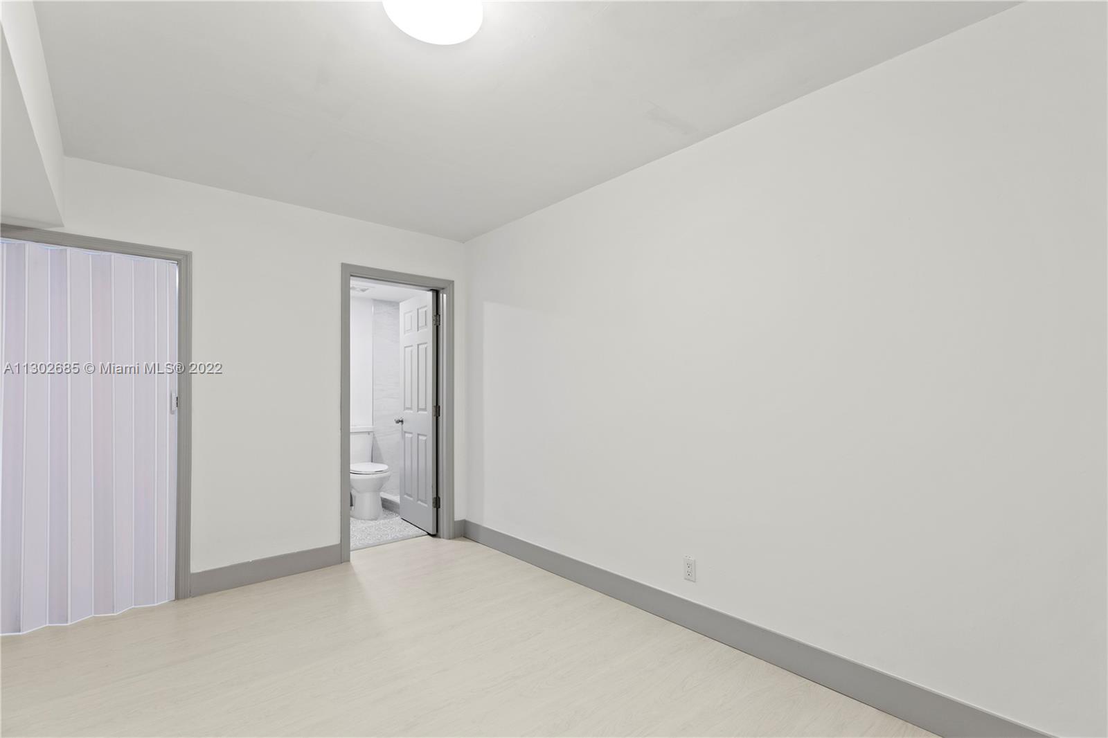 Pinewood Miami, FL 33150 - Photo 9 of 20 a view of an empty room