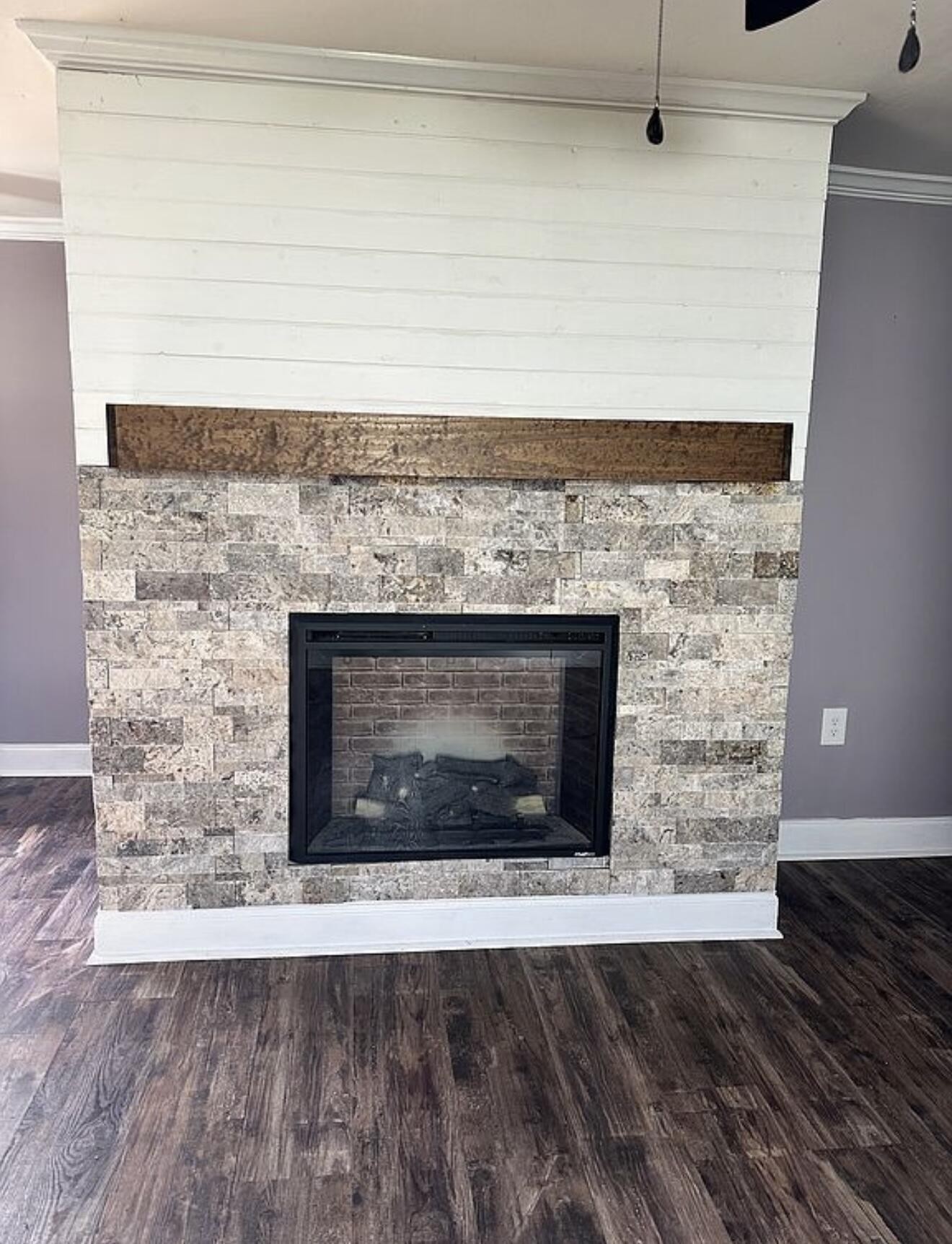 120 7th Street Calhoun, TN 37309 - Photo 4 of 17 a living room with a fireplace