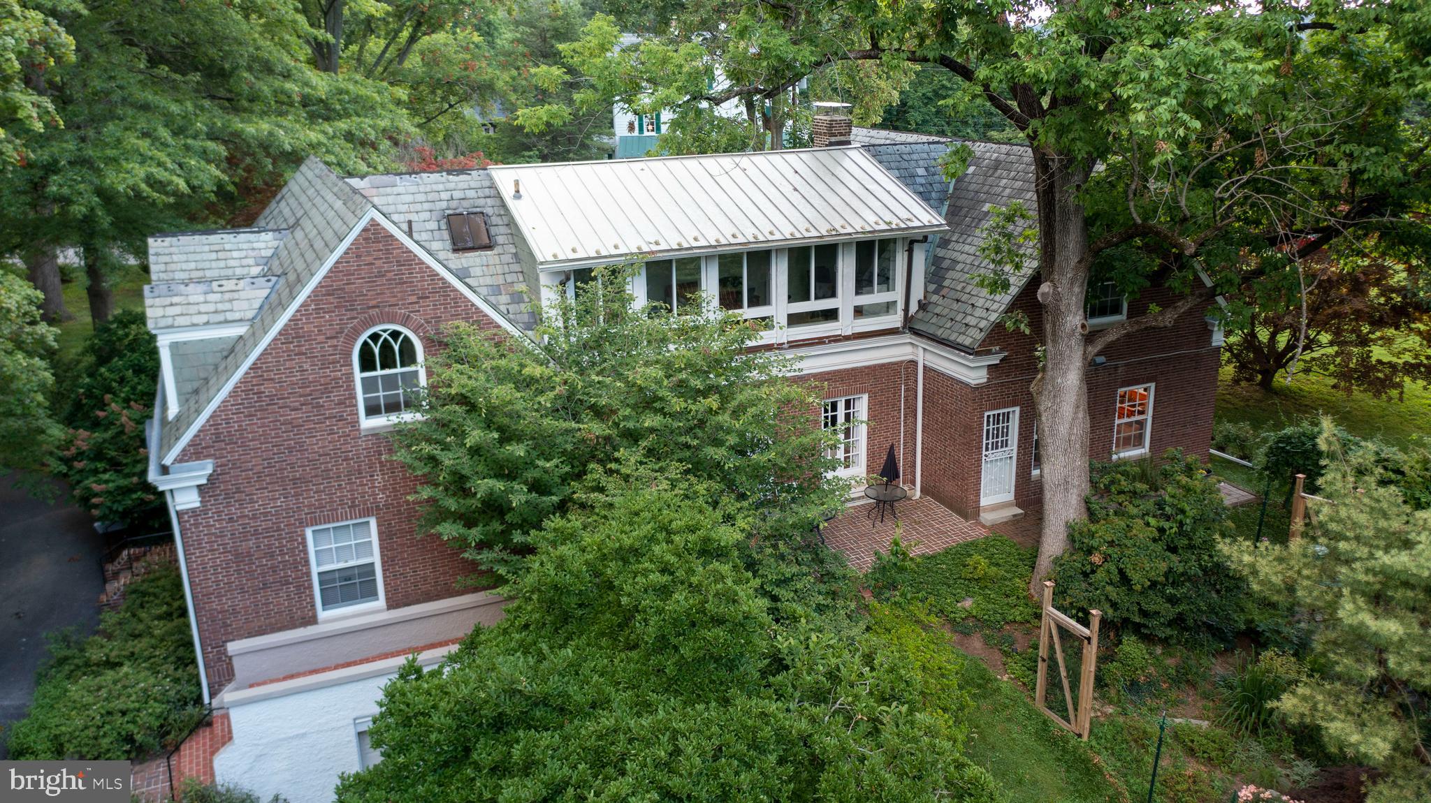 1901 Dixon Road Baltimore, MD 21209 - Photo 3 of 54 Aerial rear