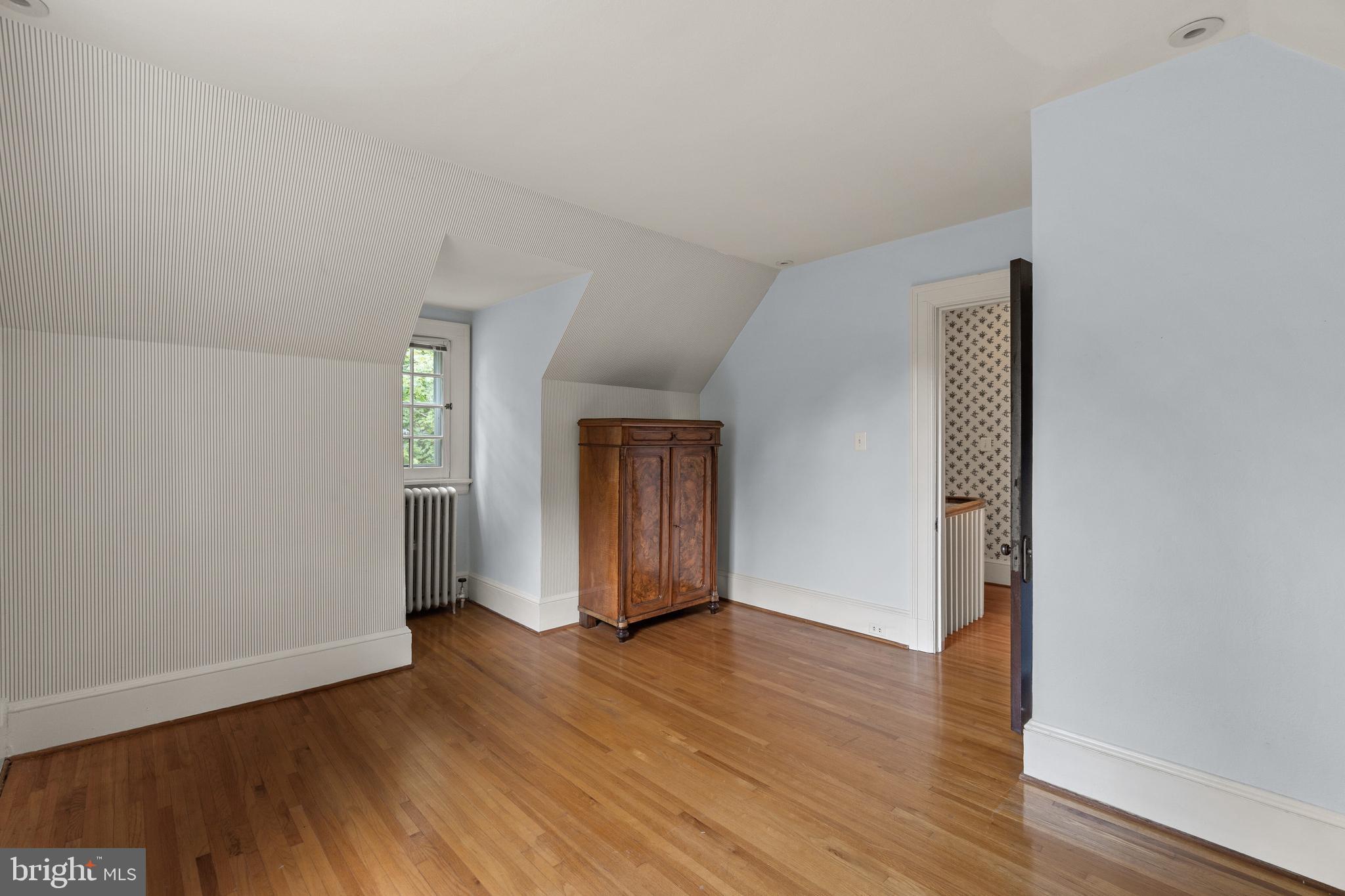 1901 Dixon Road Baltimore, MD 21209 - Photo 35 of 54 Bedroom