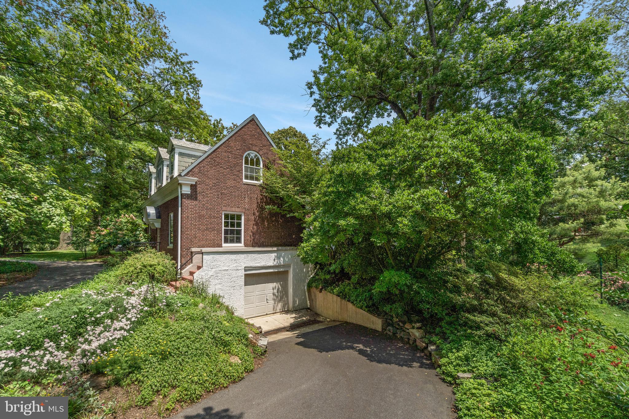 1901 Dixon Road Baltimore, MD 21209 - Photo 41 of 54 Exterior/side-entry garage
