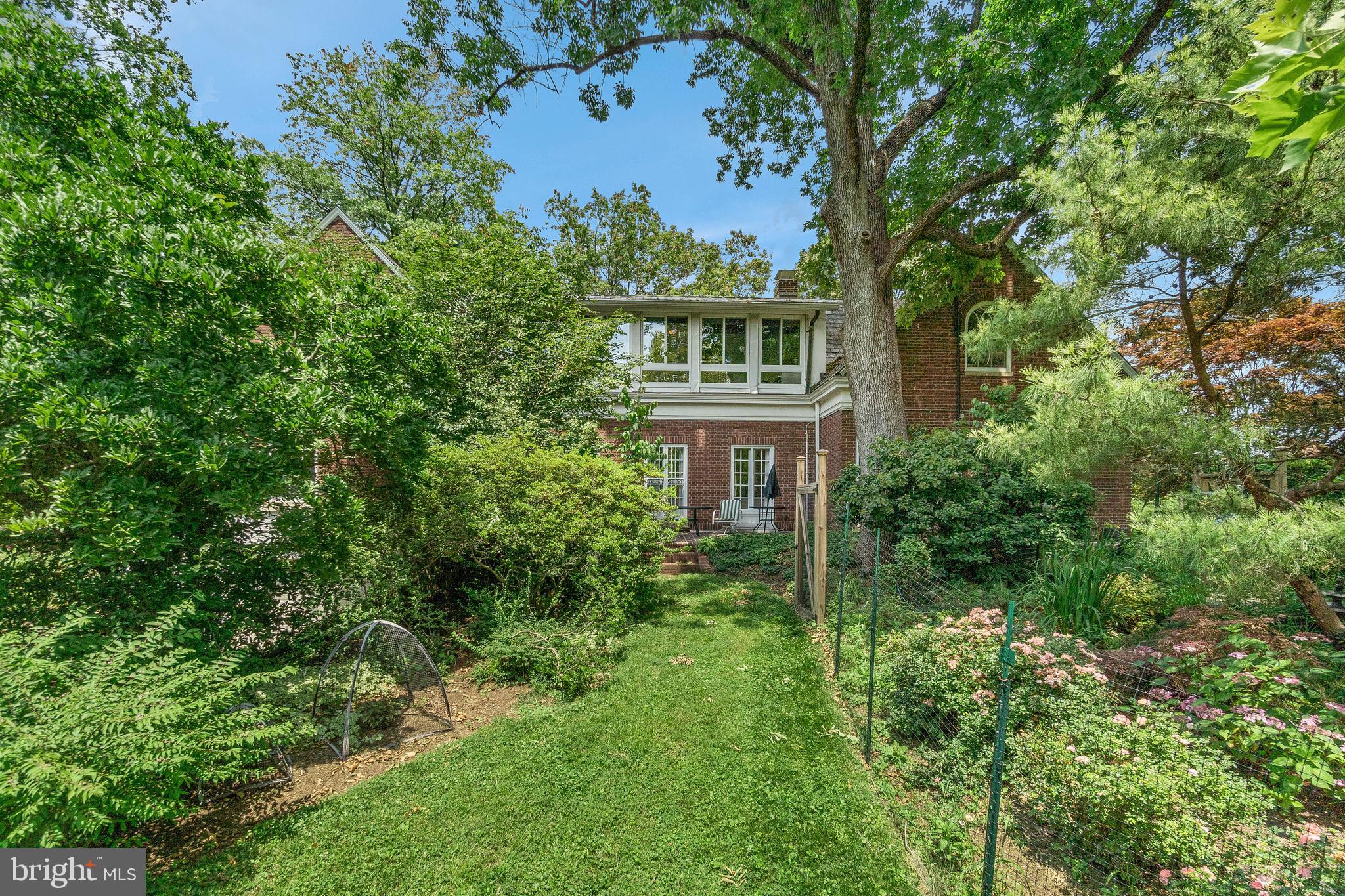 1901 Dixon Road Baltimore, MD 21209 - Photo 42 of 54 Exterior rear