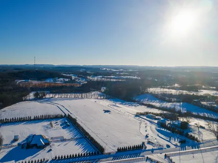 a picture of city view