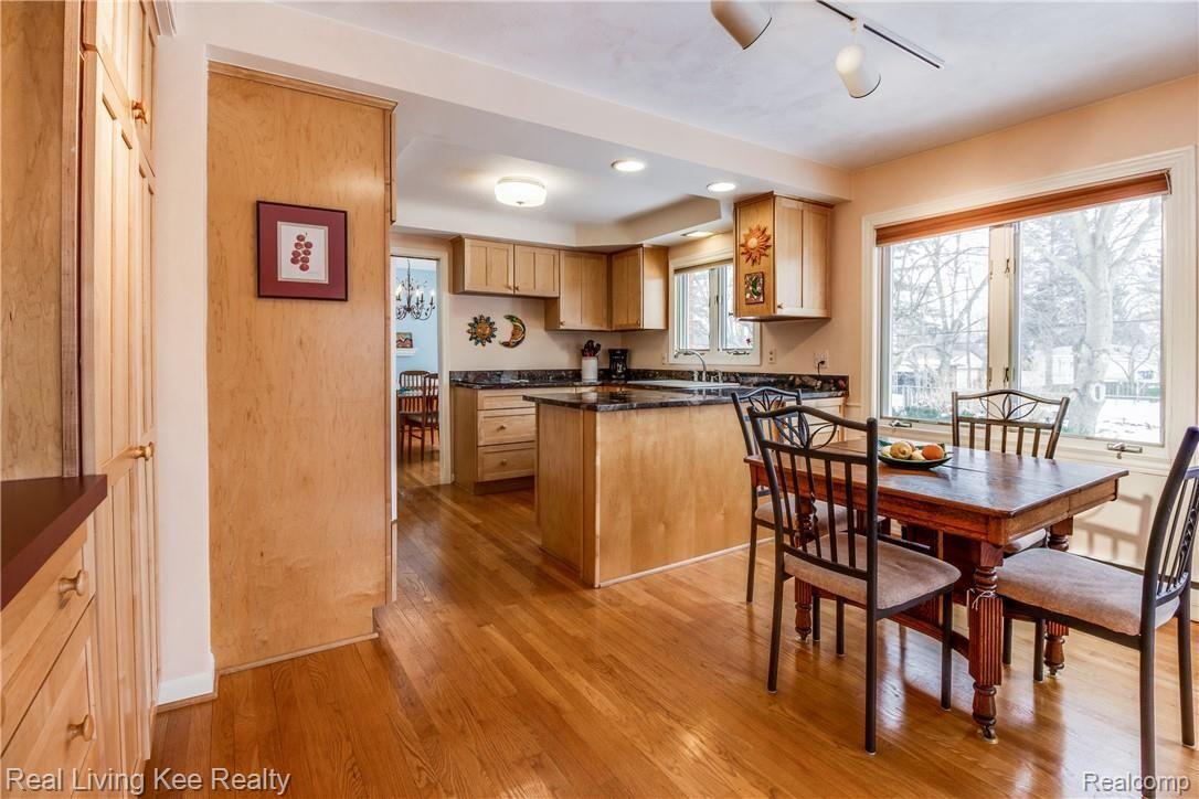 777 Wilwood Road Rochester, MI 48309 - Photo 15 of 51 Interiors (16 of 41).jpg