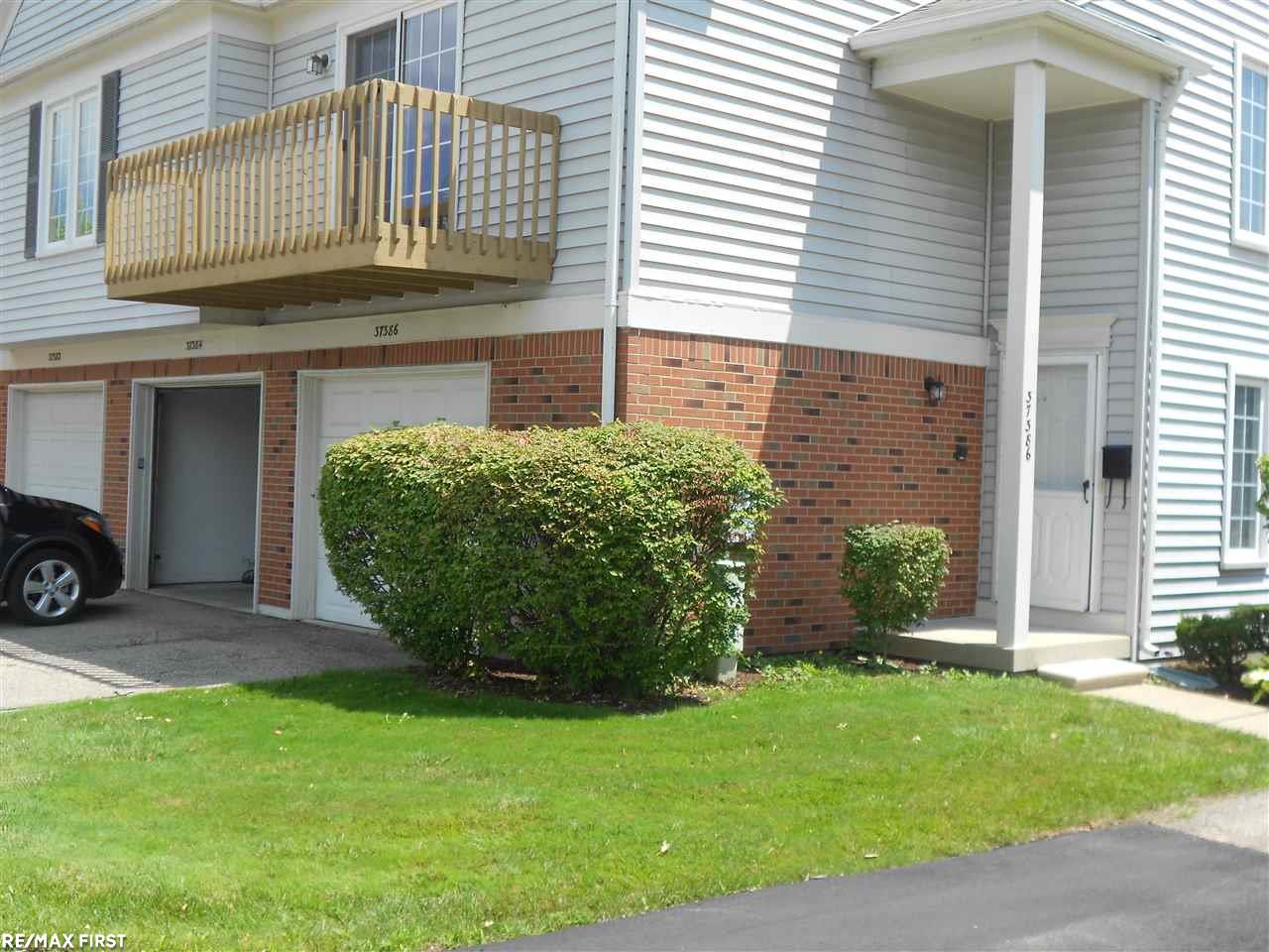 37386 Stonegate Circle Clinton Township, MI 48036 - Photo 2 of 17