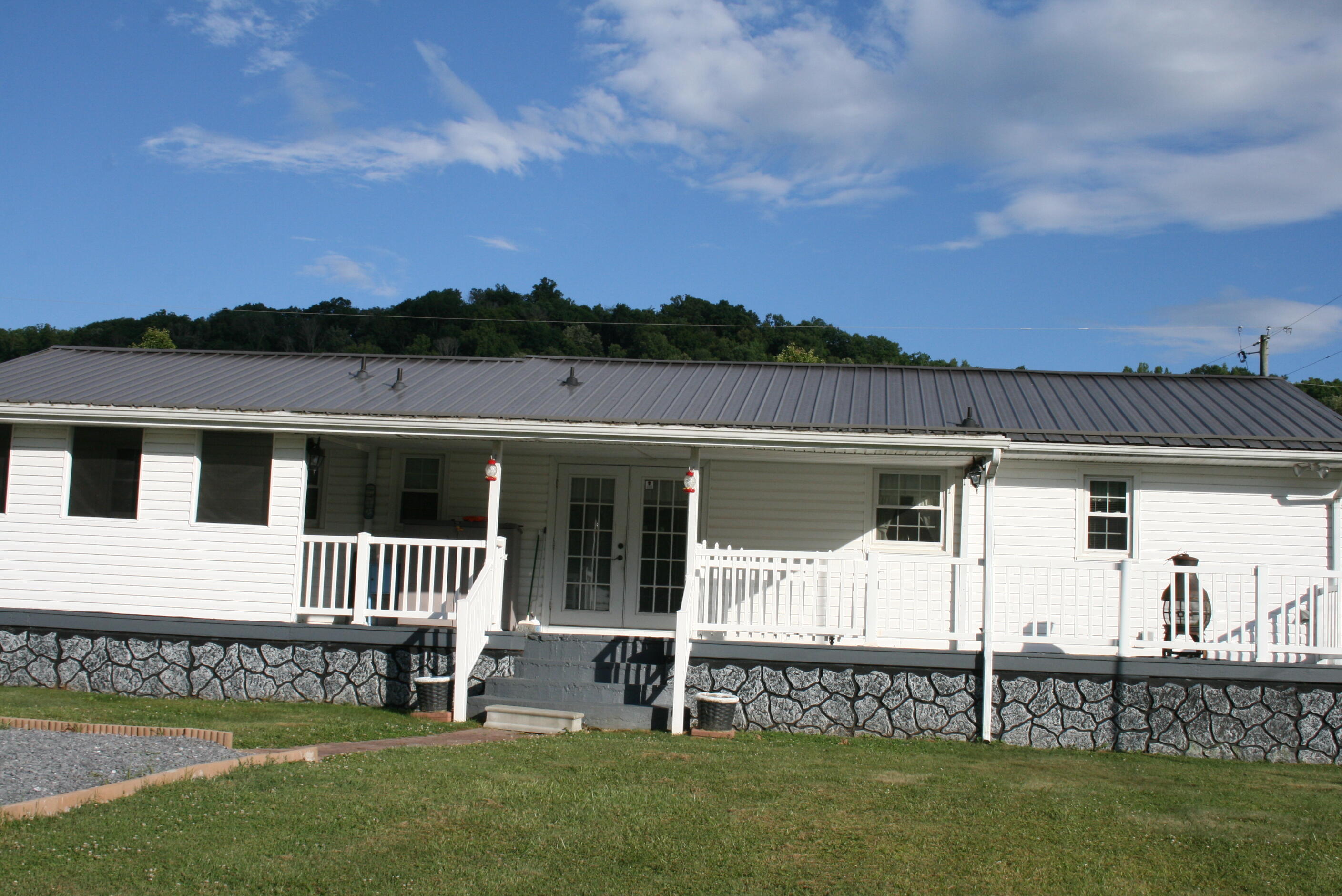 239 Price Road Elizabethton, TN 37643 - Photo 54 of 71 back porch