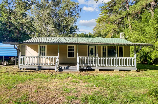 $215,000 | 3845 Rum Gully Road, Islandton, SC 29929