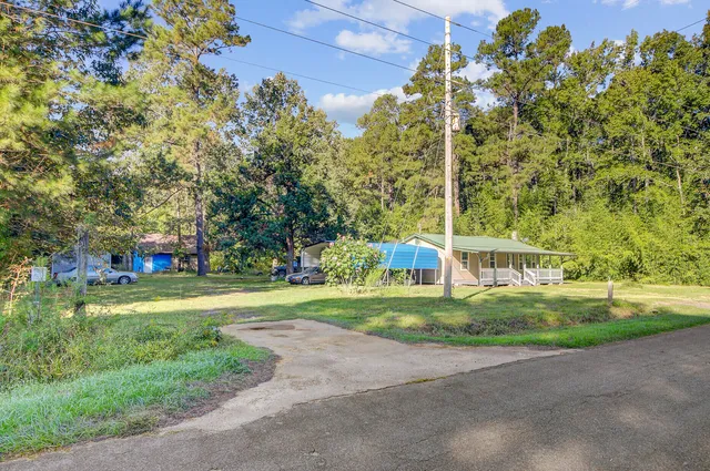 $215,000 | 3845 Rum Gully Road, Islandton, SC 29929