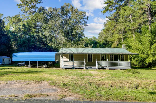 $215,000 | 3845 Rum Gully Road, Islandton, SC 29929