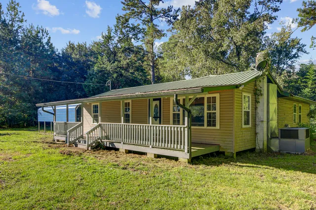 $215,000 | 3845 Rum Gully Road, Islandton, SC 29929