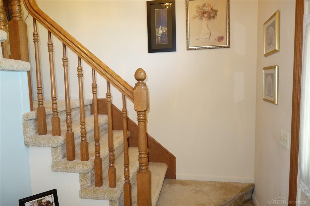 2151 Rochelle Park Drive Rochester Hills, MI 48309 - Photo 18 of 34