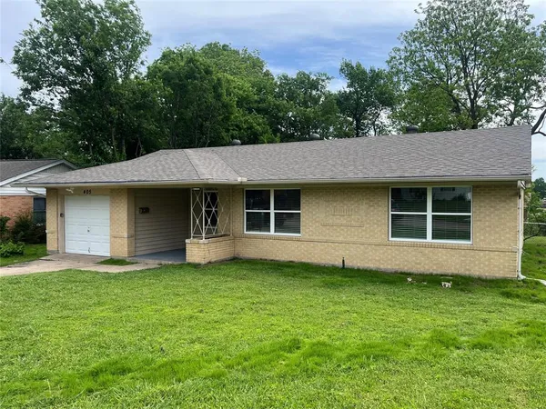 $1,700 | 405 Highcrest Drive, Dallas, TX 75232