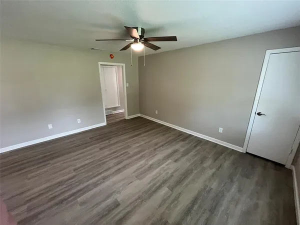 $1,700 | 405 Highcrest Drive, Dallas, TX 75232