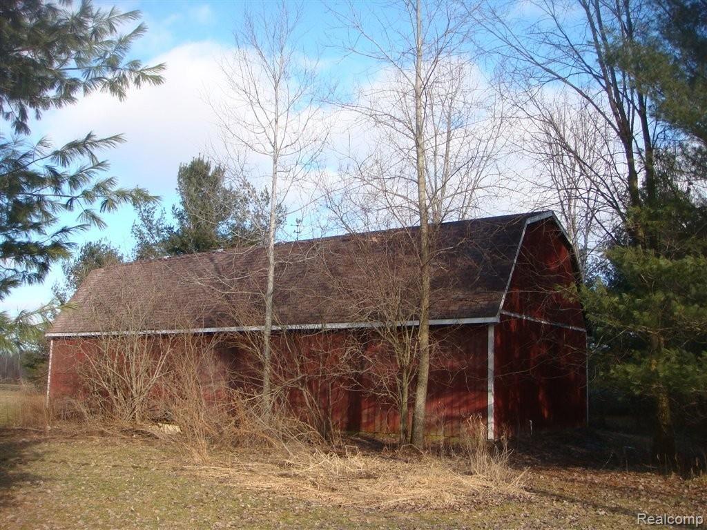 7115 Graham Road Jeddo, MI 48032 - Photo 22 of 23 pole barn