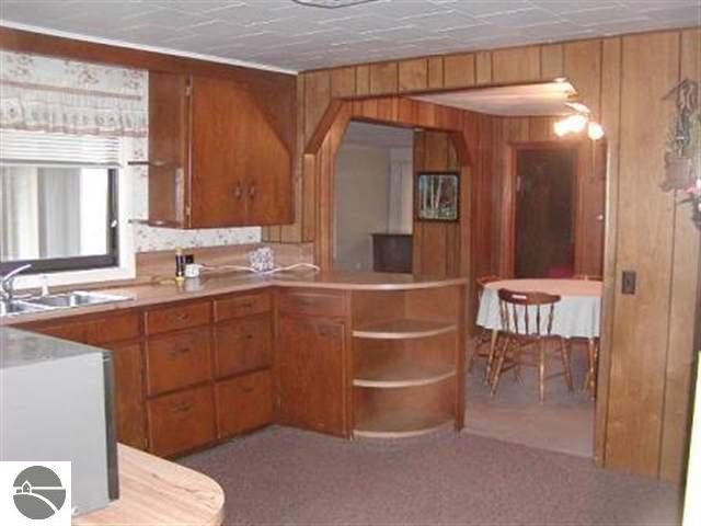 13520 Goose Road Beulah, MI 49617 - Photo 6 of 12 1698145-5.JPG