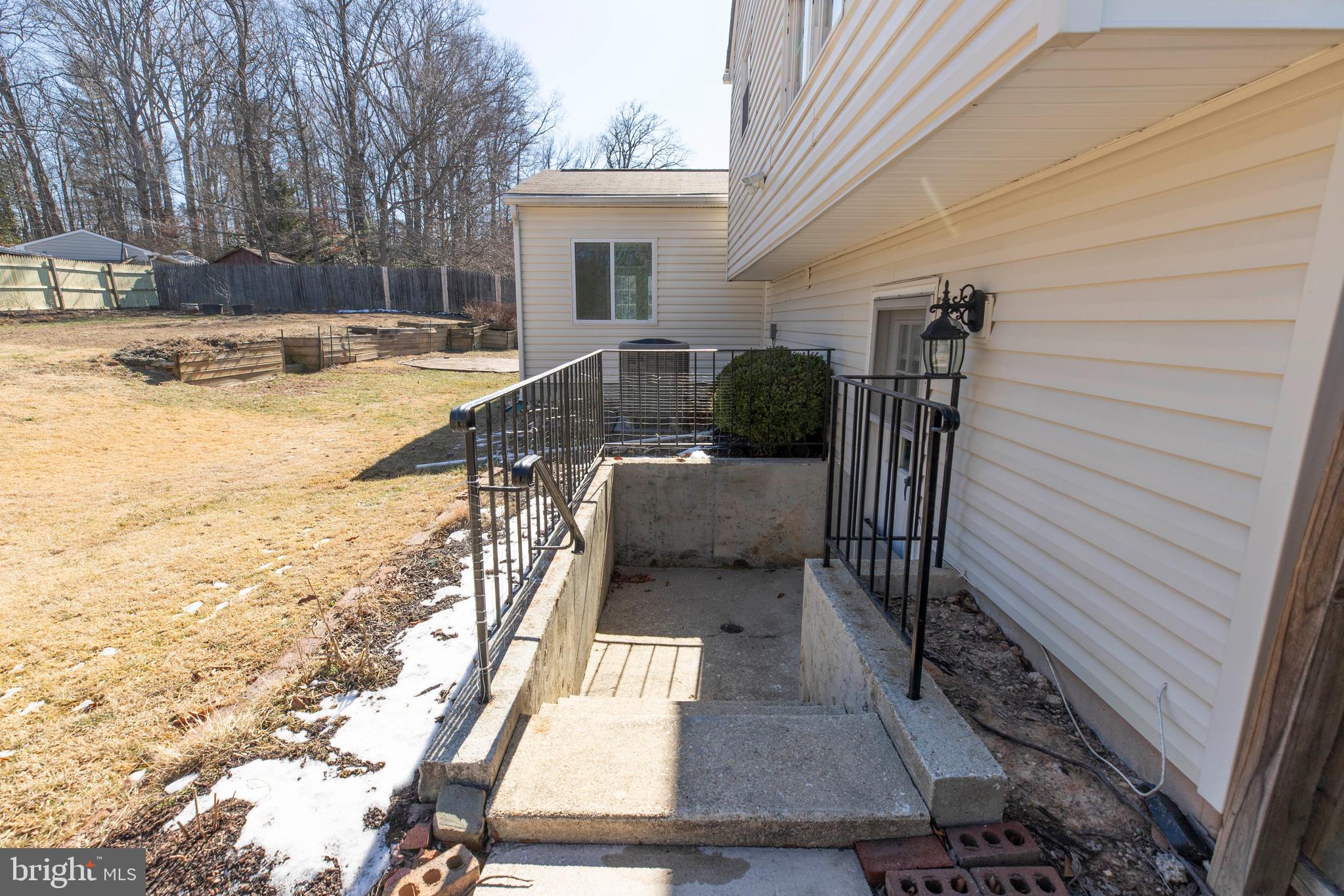 11905 Basswood Drive Laurel, MD 20708 - Photo 46 of 51 a view of a house with backyard and sitting area