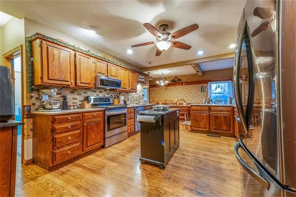 $309,000 | 3188 Perry Highway, Clarks Mills, PA 16114