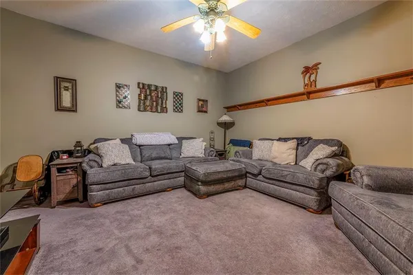 $309,000 | 3188 Perry Highway, Clarks Mills, PA 16114