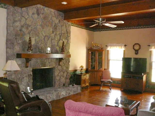 917 Windrow Lane Raleigh, NC 27603 - Photo 5 of 25 Family Room