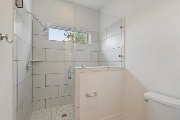 $2,650 | 5006 Baker Street, Unit A, Austin, TX 78721