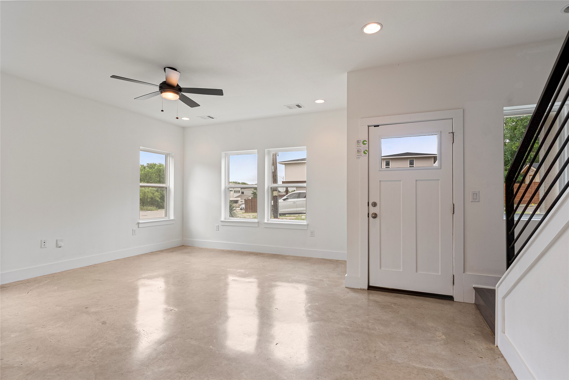 5006 Baker Street, Unit A Austin, TX 78721 - Photo 3 of 16