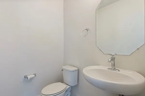 $2,650 | 5006 Baker Street, Unit A, Austin, TX 78721