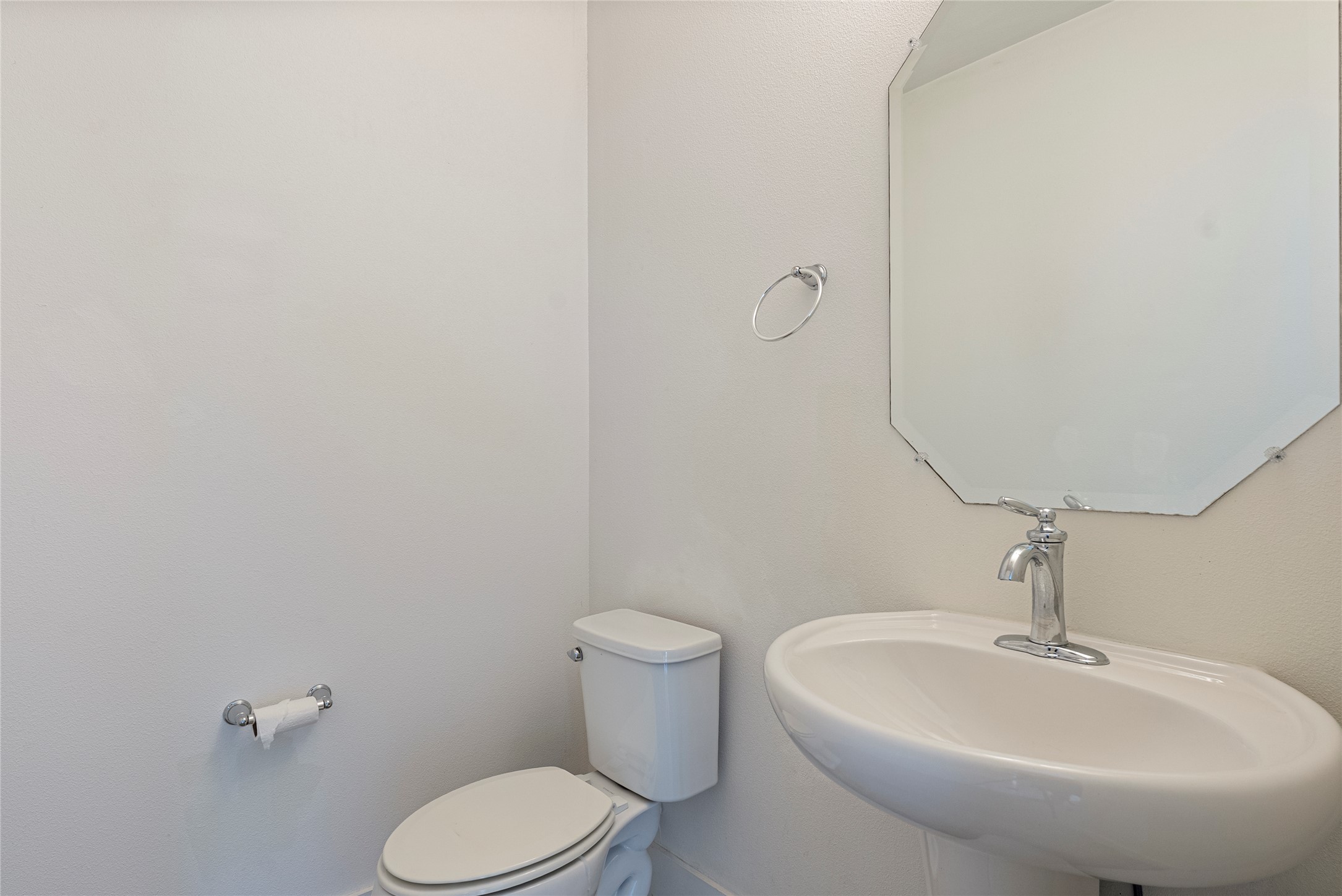 5006 Baker Street, Unit A Austin, TX 78721 - Photo 6 of 16